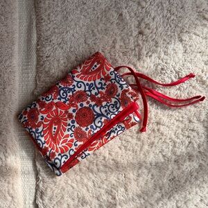 Silky jewelry pouch